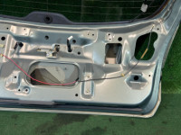 Porta da bagageira SUBARU LANCASTER OEM 60800AE040 BH9 2001 GREEN 1U7