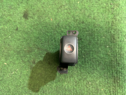 สวิตช์ไฟฉุกเฉิน 83037AE000 SUBARU LANCASTER