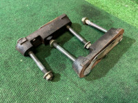 สเปเซอร์หน้า 20511AE000 20510AE030 SUBARU LANCASTER