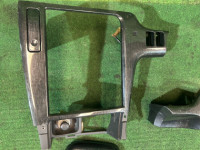Moldura do auto-rádio (conjunto) SUBARU LANCASTER OEM 66060AE360 66150AE250 66050AE260 BH9 2001 GREEN 1U7