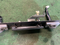 Puxador da porta da bagageira SUBARU LANCASTER OEM 62150AA211 BH9 2001 GREEN 1U7