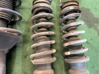 Struts SUBARU LANCASTER OEM 20310AE340 20310AE350 20330AE100 20365AE130 BH9 2001 EJ254 AT