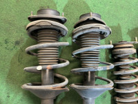 Struts SUBARU LANCASTER OEM 20310AE340 20310AE350 20330AE100 20365AE130 BH9 2001 EJ254 AT