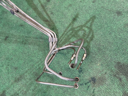 Tubos de freno delanteros VDC SUBARU LANCASTER OEM 26514AE000 BH9 2001 EJ254 AT
