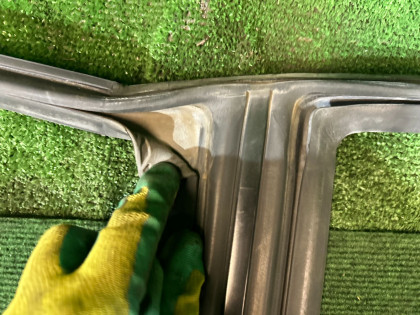Junta de puerta izquierda SUBARU LANCASTER OEM 63521AE030 BH9 2001 GREEN 1U7