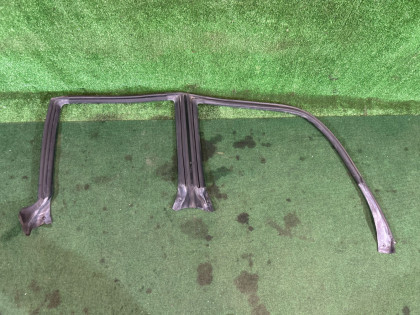 Right door seal SUBARU LANCASTER OEM 63521AE020 BH9 2001 GREEN 1U7