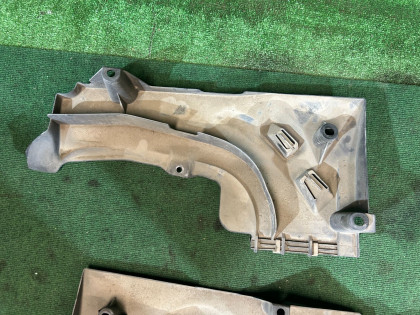 底部护板 Бензобака SUBARU LANCASTER OEM 42045AE030 42045AE020 BH9 2001 GREEN 1U7