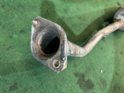 Бочка глушителя TOYOTA PRIUS OEM 17430-37300 ZVW30 2012 2ZRFXE AT