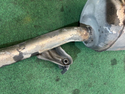 Бочка глушителя TOYOTA PRIUS OEM 17430-37300 ZVW30 2012 2ZRFXE AT
