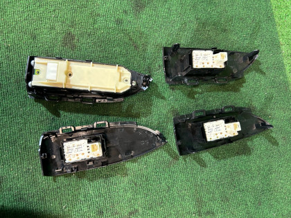 Módulo dos vidros elétricos TOYOTA PRIUS OEM 8404033080 ZVW30 2012 2ZRFXE AT