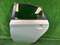 Porta traseira esquerda цвет 1F7 TOYOTA PRIUS OEM 67004-47080 ZVW30 2012 1F7 SILVER