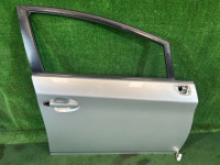 Right front door цвет 1F7 67001-47070 TOYOTA PRIUS