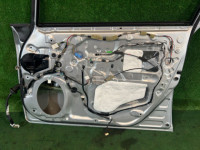 Дверь передняя правая цвет 1F7 TOYOTA PRIUS OEM 67001-47070 ZVW30 2012 1F7 SILVER