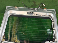 Portón trasero цвет 1F7 TOYOTA PRIUS OEM 67005-47181 ZVW30 2012 1F7 SILVER