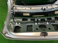 Portón trasero цвет 1F7 TOYOTA PRIUS OEM 67005-47181 ZVW30 2012 1F7 SILVER
