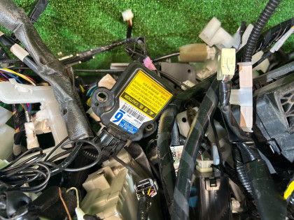 ชุดสายไฟ TOYOTA PRIUS OEM 82111-47530 86572-47050 88650-47320 ZVW30 2012 2ZRFXE AT