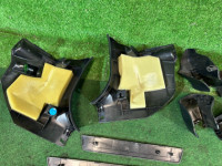 Sill trims черные TOYOTA PRIUS OEM 67913-47040-C0 67914-47040-C0 67911-47030 67917-47040-C0 ZVW30 2012 1F7 SILVER