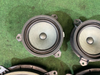 Altavoces TOYOTA PRIUS OEM 86160-47070 86160-52300 ZVW30 2012