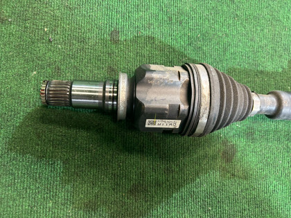 Front driveshaft правый TOYOTA PRIUS OEM 43410-47030 ZVW30 2012 2ZRFXE AT