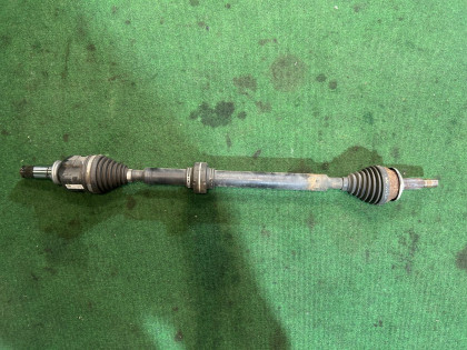 Front driveshaft правый TOYOTA PRIUS OEM 43410-47030 ZVW30 2012 2ZRFXE AT