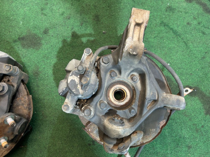 フロントハブ TOYOTA PRIUS OEM 43550-47011 43550-47011 43512-47040 ZVW30 2012 2ZRFXE AT