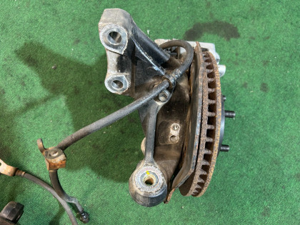フロントハブ TOYOTA PRIUS OEM 43550-47011 43550-47011 43512-47040 ZVW30 2012 2ZRFXE AT