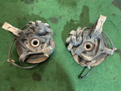 フロントハブ TOYOTA PRIUS OEM 43550-47011 43550-47011 43512-47040 ZVW30 2012 2ZRFXE AT