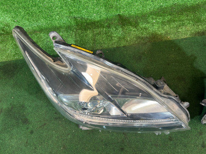 大灯 ксенон TOYOTA PRIUS OEM 81145-47381 81185-47381 85967-33031 ZVW30 2012
