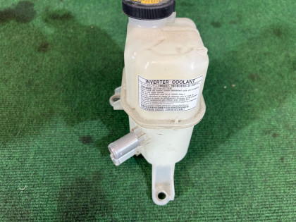 インバーター冷却リザーバー TOYOTA PRIUS OEM G92A047010 ZVW30 2013 2ZRFXE AT