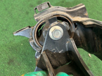 左发动机支撑胶 TOYOTA PRIUS OEM 12372-37110 ZVW30 2013 2ZRFXE AT