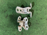 Bisagras de la puerta delantera derecha 6871012151 TOYOTA PRIUS