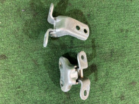 Bisagras de la puerta delantera derecha Левые TOYOTA PRIUS OEM 6871012151 ZVW30 2013 1F7 SILVER