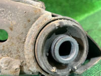 Travesaño trasero SUBARU LANCASTER OEM 20152AE001 BH9 2001 EJ254 AT