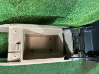グローブボックス・アームレスト SUBARU LANCASTER OEM 92111AE010AC BH9 2001 GREEN 1U7