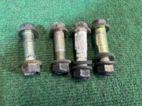 Tornillos de caída delanteros SUBARU LANCASTER OEM 20540AA090 BH9 2001 EJ254 AT