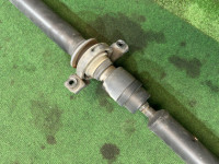 Transmisión cardán SUBARU LANCASTER OEM 27111AE061 BH9 2001 EJ254 AT
