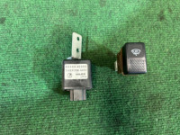 Кнопка обогрева лобового стекла с релле SUBARU LANCASTER OEM 83001AE020 BH9 2001 EJ254 AT