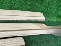 Frisos das embaladeiras SUBARU LANCASTER OEM 94060AE000ML 94060AE010ML 94061AE120ML 94061AE010ML BH9 2001 GREEN 1U7