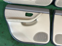Painéis de porta SUBARU LANCASTER OEM 94213AE030 94213AE020 94223AE030 BH9 2001 GREEN 1U7