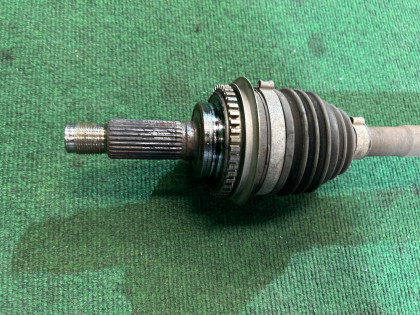 Semieixo dianteiro SUBARU LANCASTER OEM 28321FE040 BH9 2001 EJ254 AT