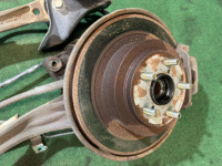 Bujes traseros SUBARU LANCASTER OEM 28474AE000 28462AE011 BH9 2001 EJ254 AT
