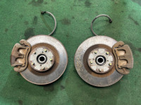 ดุมล้อหน้า 28313AE020 28313AE030 28052AA000 26310AC041 SUBARU LANCASTER