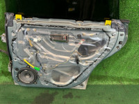 Puerta trasera derecha SUBARU LANCASTER OEM 60400AE420 BH9 2002 GREEN 1U7