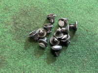 Клипсы порогов SUBARU LANCASTER OEM 909140020 BH9 2002 GREEN 1U7