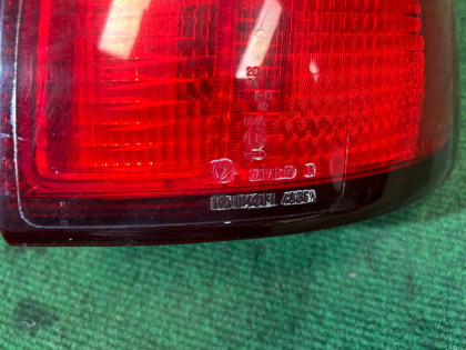 ไฟท้ายขวา SUBARU LANCASTER OEM 84201AE081 BH9 2002