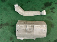 消声筒隔热板 SUBARU LANCASTER OEM 42054AE000 59024AE010 BH9 2002 EJ254 AT