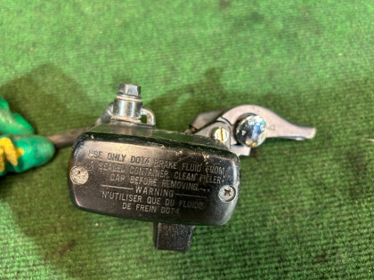 Главный тормозной цилиндр Передний тормозной HONDA GOLD OEM 45510-MCA-305 2002