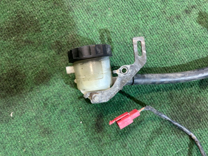 ブレーキマスターシリンダー Задний HONDA GOLD OEM 43510MCA016 2002