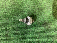 油圧センサー SUBARU LEGACY OEM 25240KA040 BP5 2008 EJ20X AT