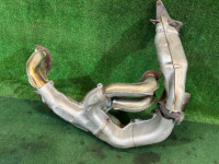 Colector de escape SUBARU LEGACY OEM 44610AA470 BP5 2008 EJ20X AT